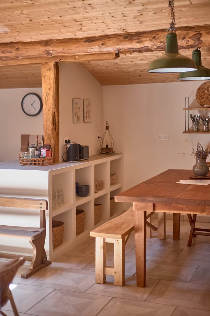 Cuisine partagée en bois du Pied d’Angèle